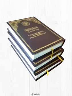 Mushaf Madinah dan Terjemah Q4 (20 x 14 cm)